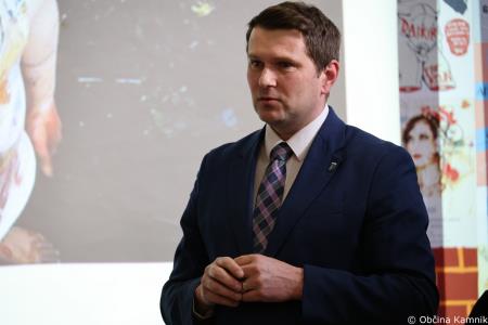 Letošnji otroški parlament na občinski ravni v središče postavlja duševno zdravje mladih (12)